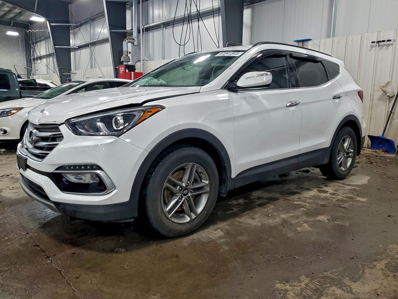 Hyundai SANTA FE Image 1