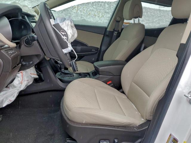 Hyundai SANTA FE Image 12