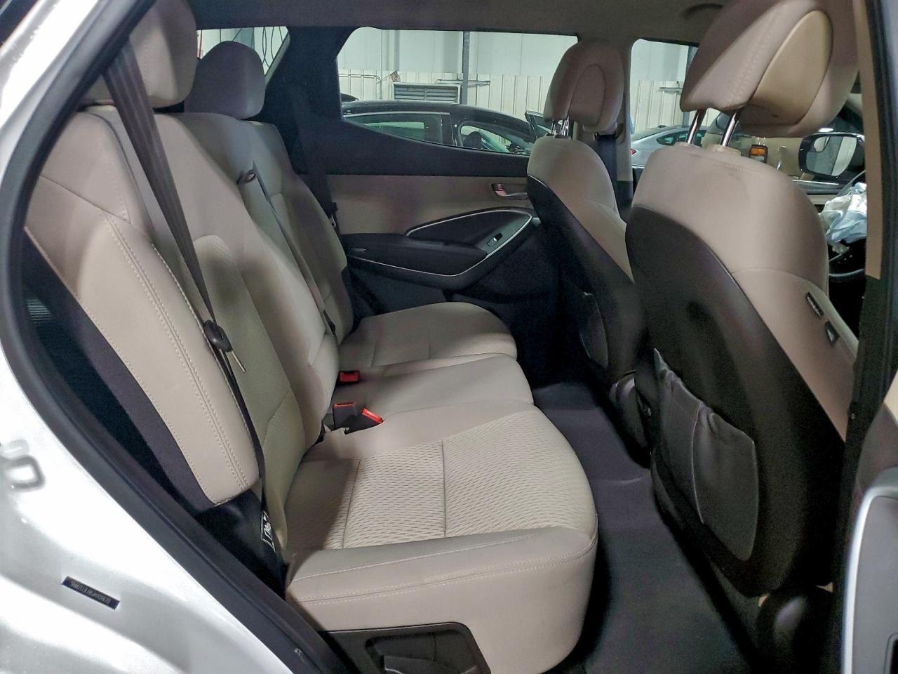 Hyundai SANTA FE Image 5