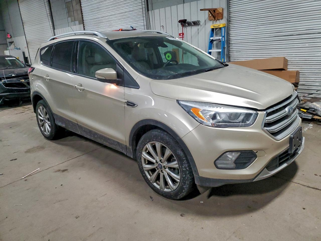 Ford Escape Titanium Image 2