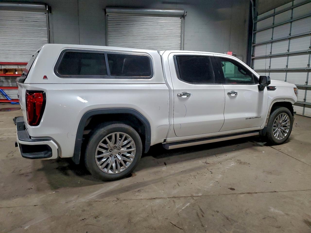 GMC Sierra K1500 Denali Image 6