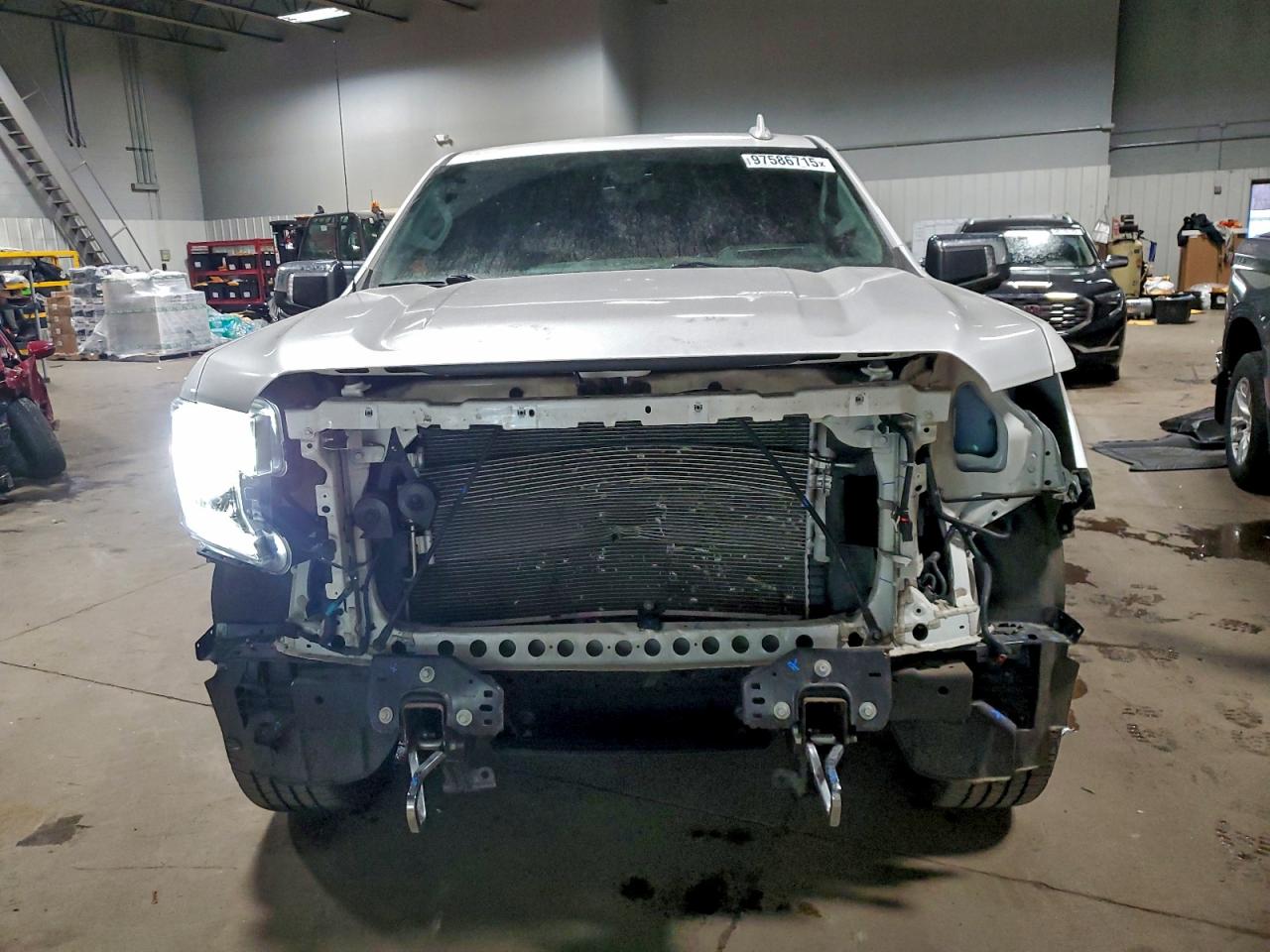 GMC Sierra K1500 Denali Image 4