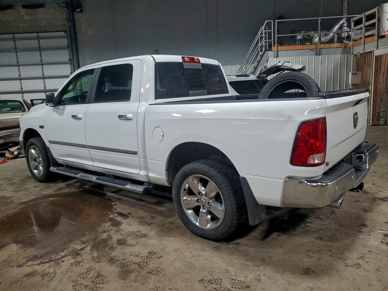 Ram 1500 Slt Image 2