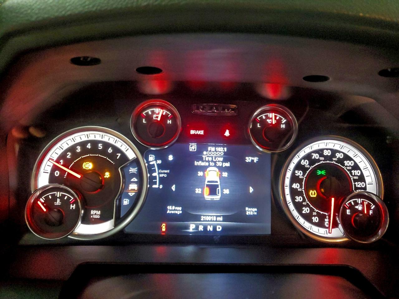 Ram 1500 Slt Image 3