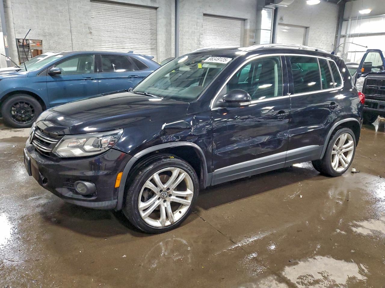 Volkswagen Tiguan S Image 1
