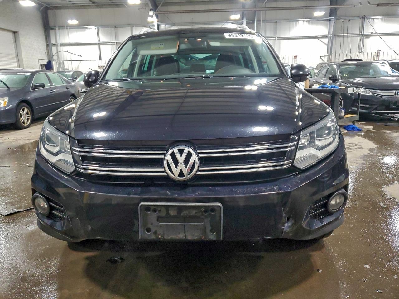 Volkswagen Tiguan S Image 13