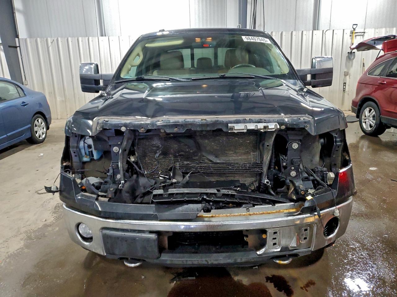 Ford F-150 Supercrew Image 3