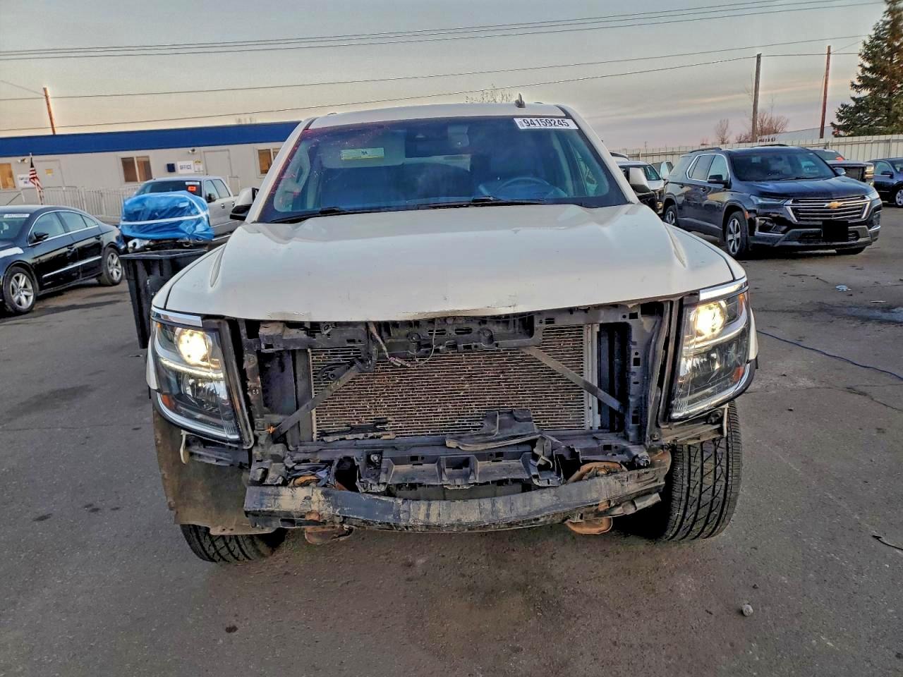 Chevrolet Suburban K1500 Lt Image 3