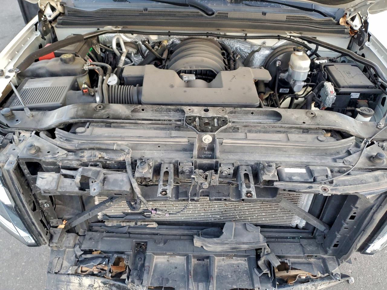 Chevrolet Suburban K1500 Lt Image 13