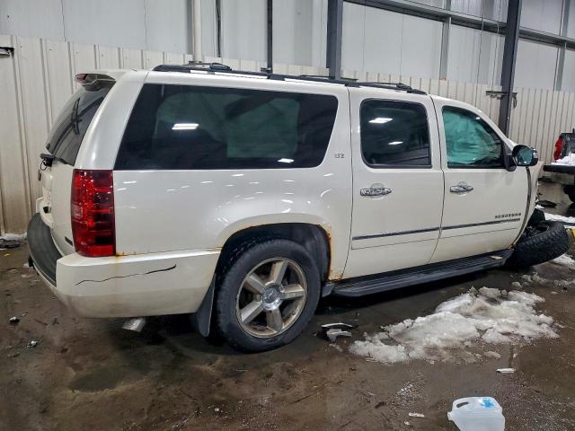 Chevrolet Suburban K1500 Ltz Image 3