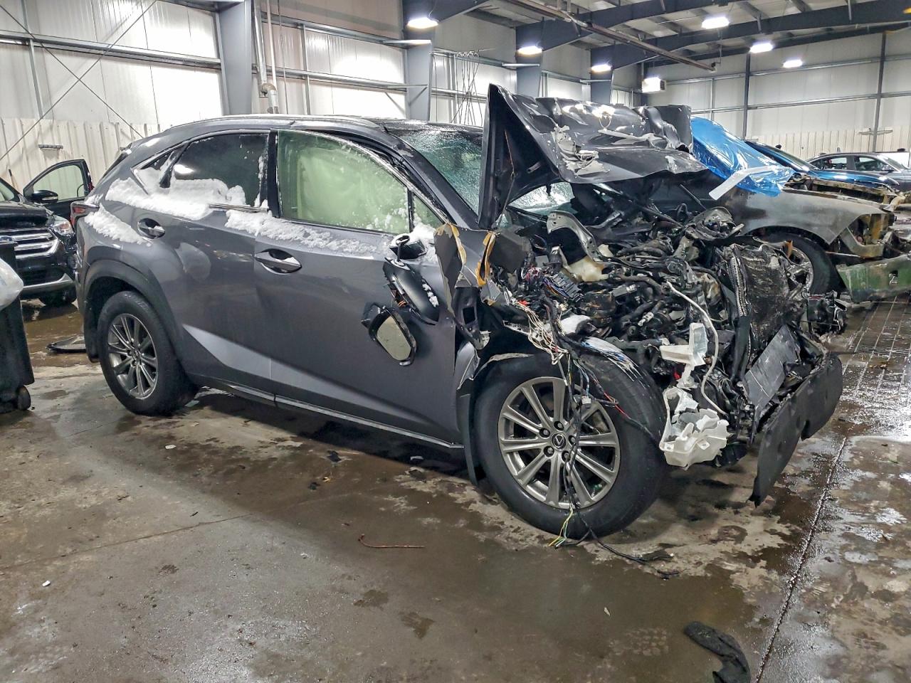 Lexus NX 300 Image 3