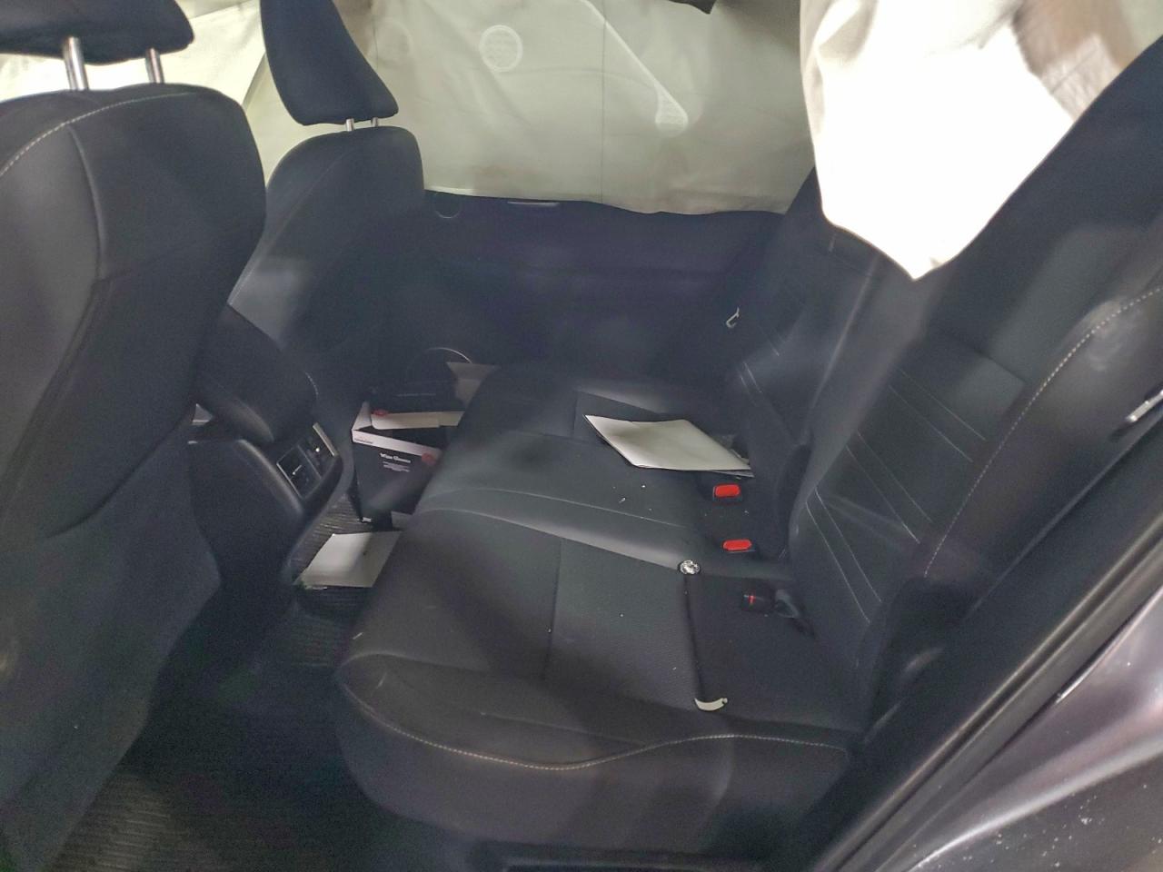 Lexus NX 300 Image 11