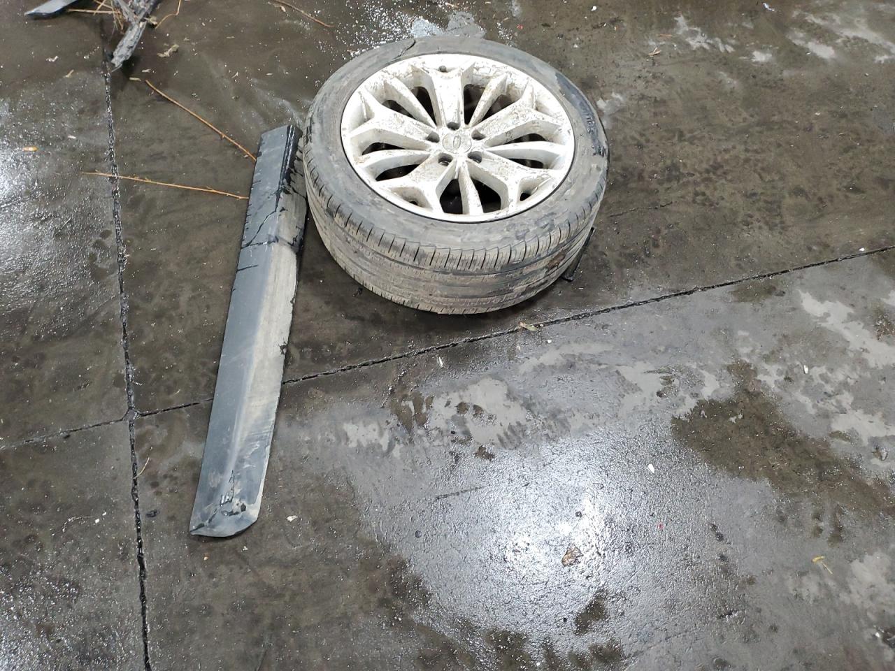 Ford Taurus Limited Image 12