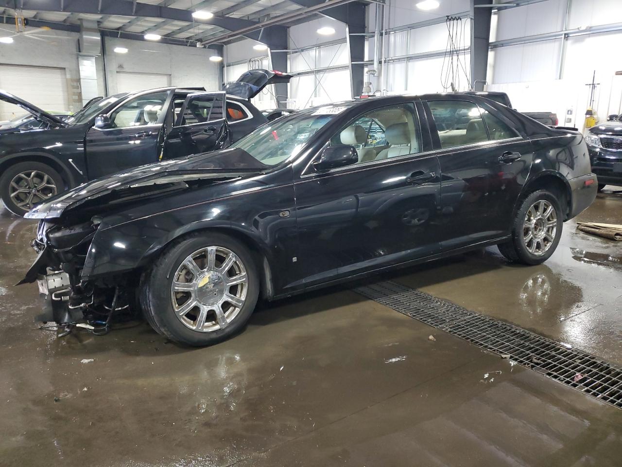 Cadillac STS Image 1