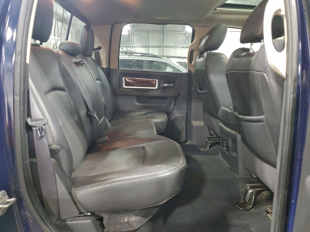 Dodge Ram 1500 Laramie Image 9