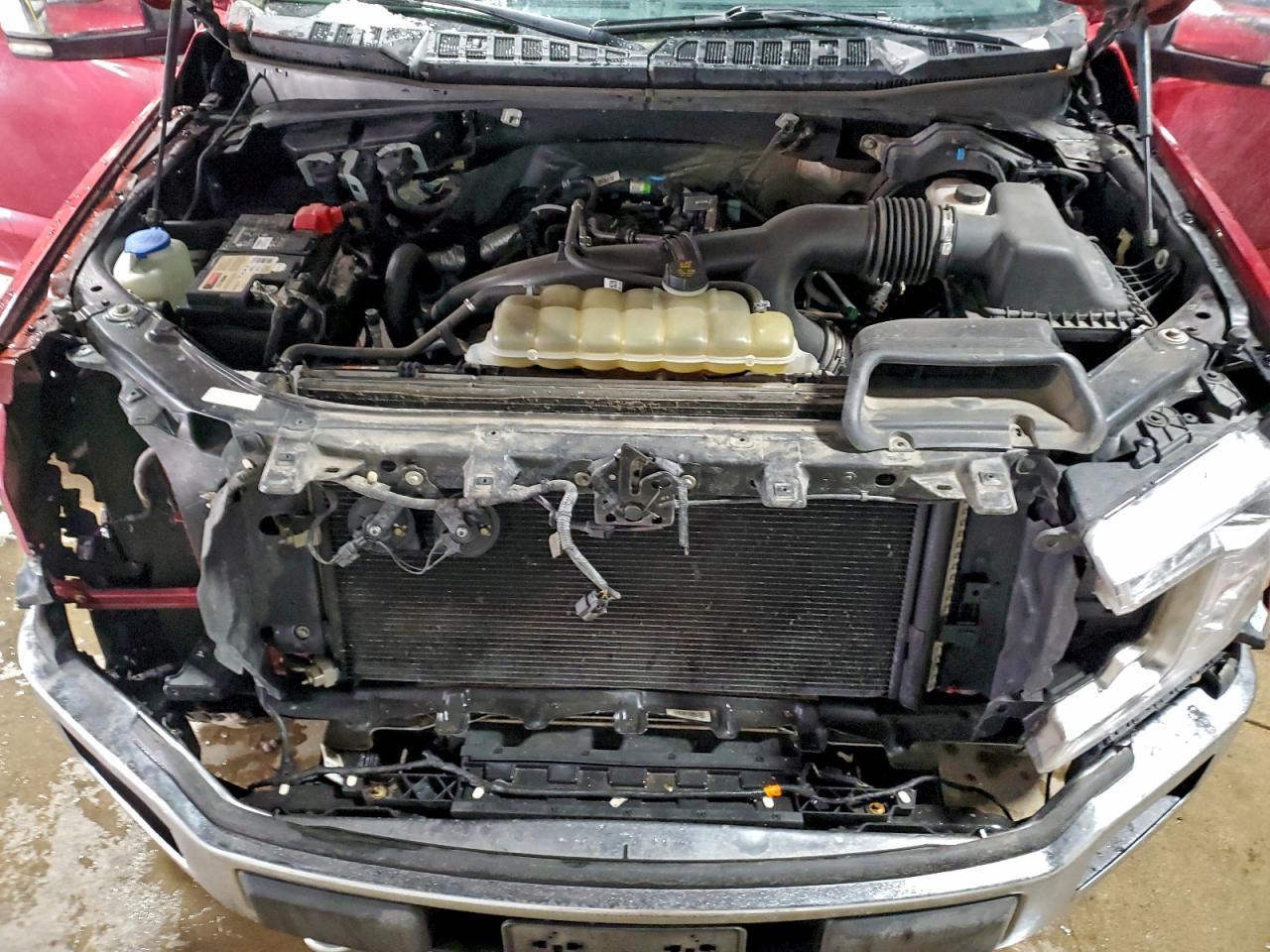 Ford F-150 Supercrew Image 8