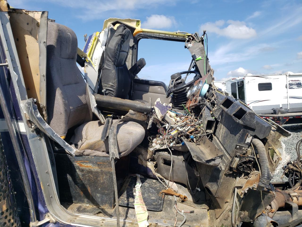 Kenworth Construct T800 Image 8