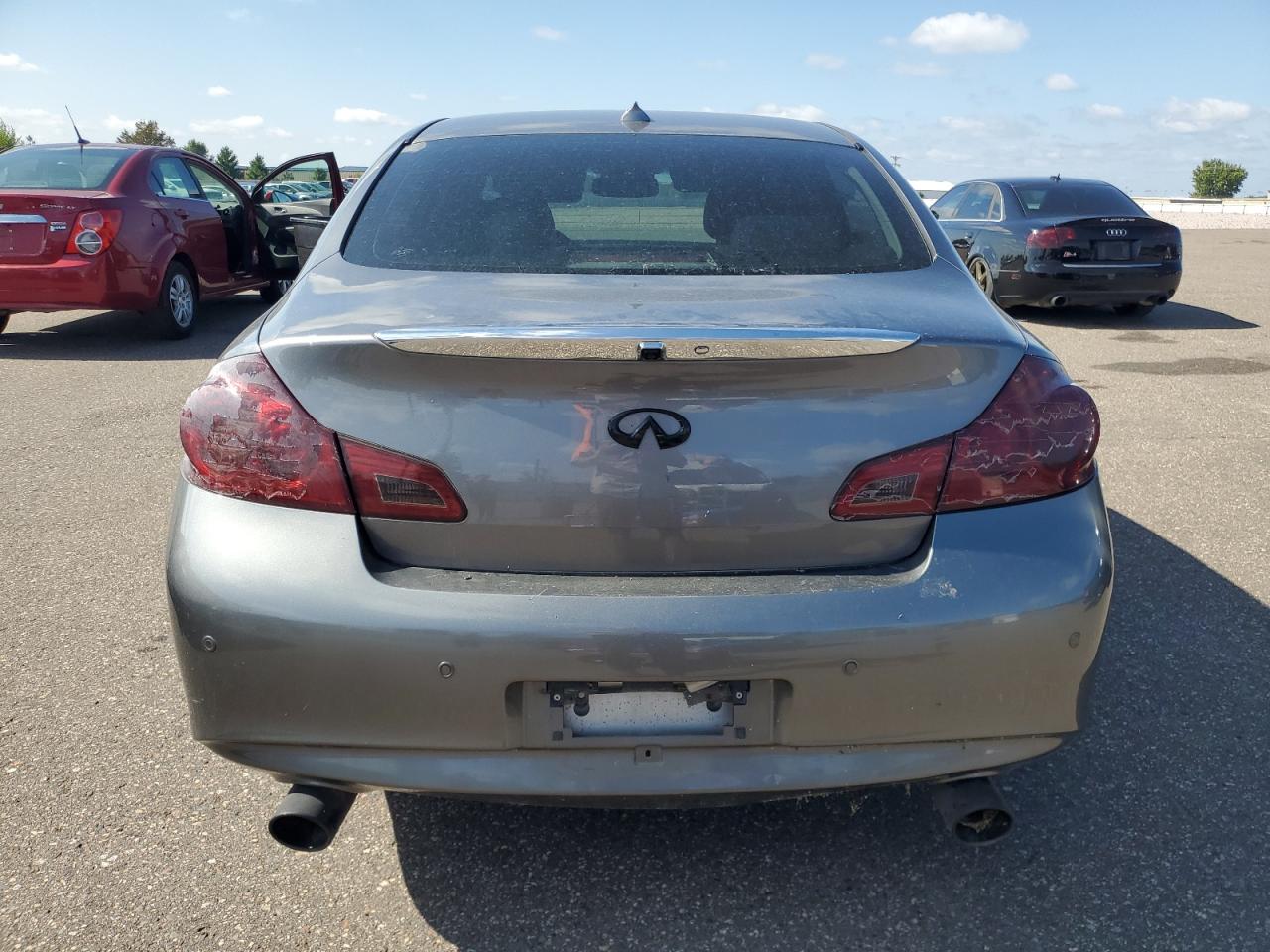 INFINITI G37 Image 11
