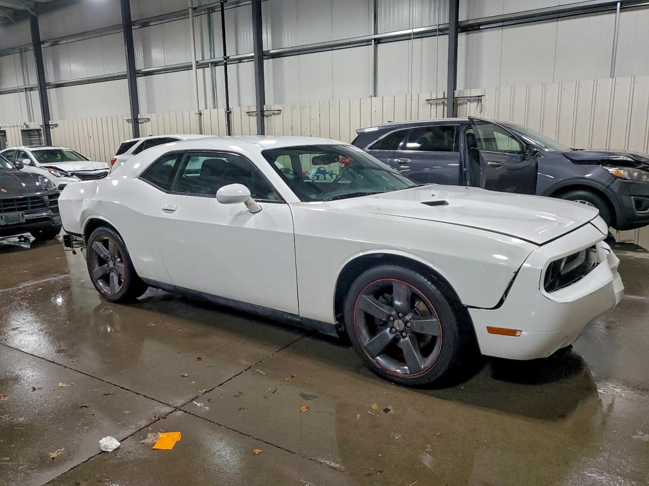 Dodge Challenger Sxt Image 2