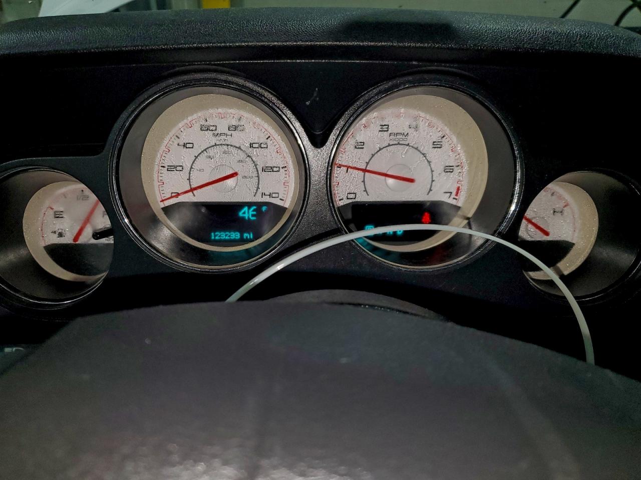 Dodge Challenger Sxt Image 12