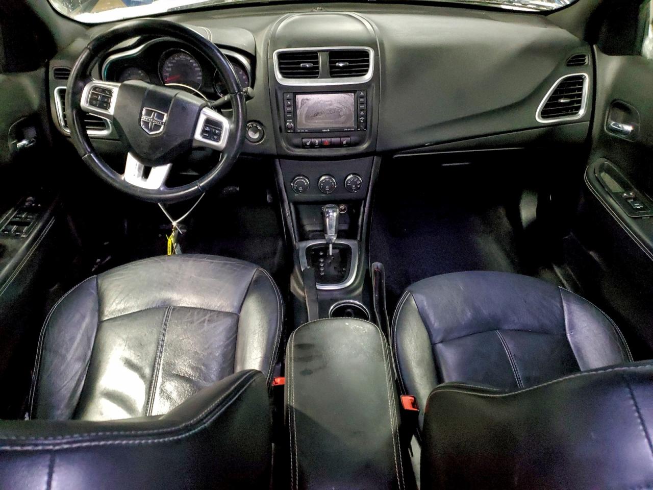 Dodge Avenger Lux Image 9