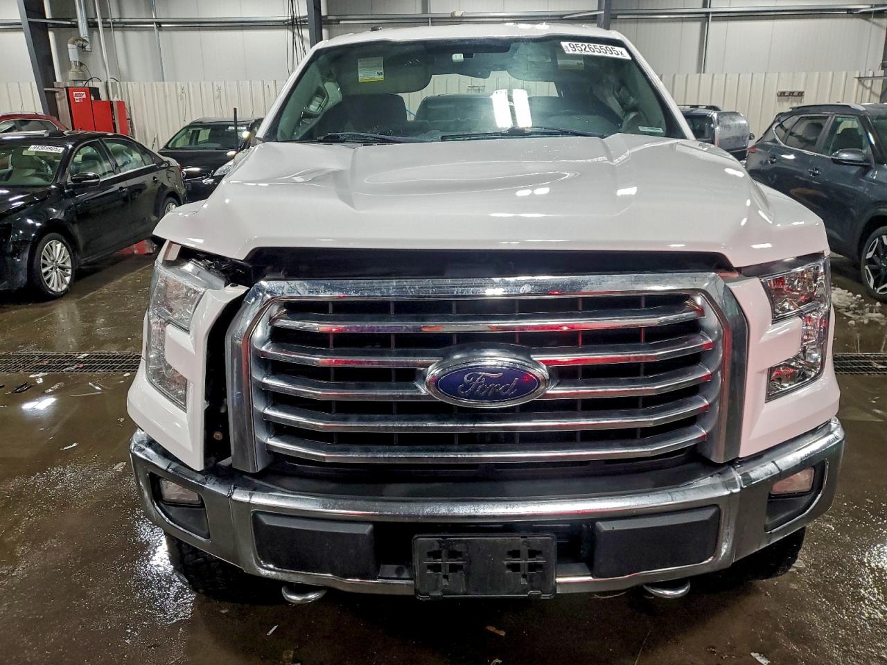 Ford F-150 Supercrew Image 5