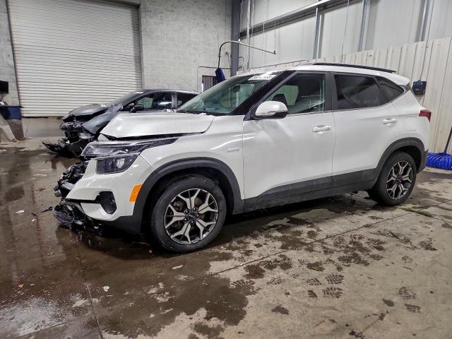  Salvage Kia Seltos