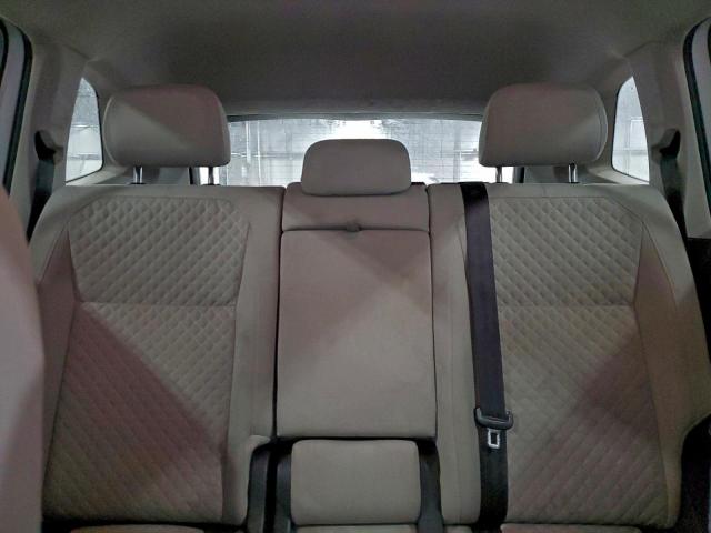 Volkswagen Tiguan S Image 7