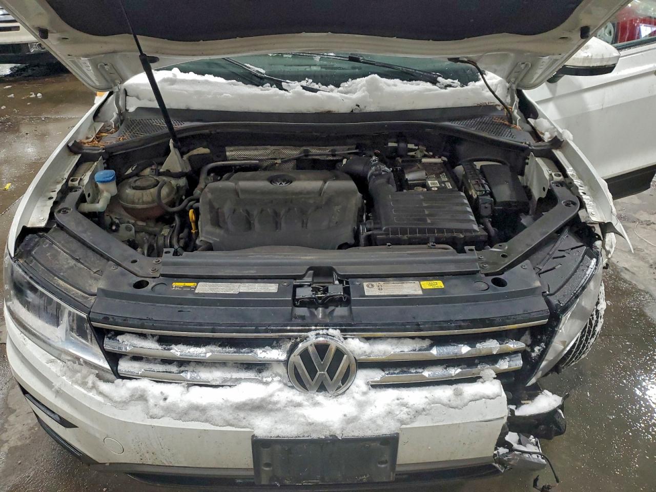 Volkswagen Tiguan S Image 5