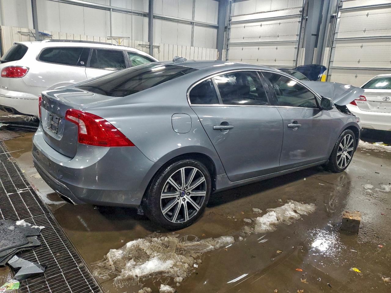 Volvo S60 Premier Image 4