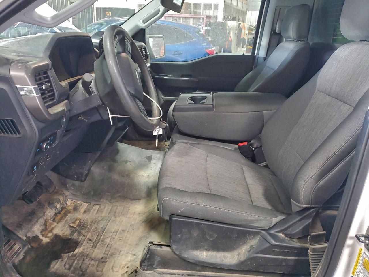 Ford F-150 Xl Image 8