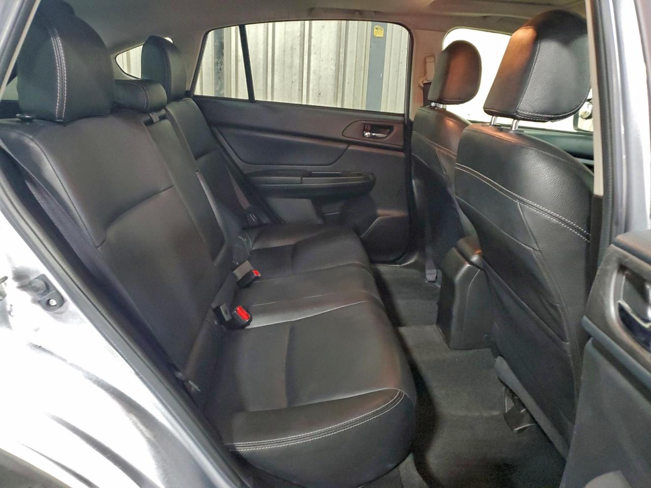 Subaru Xv 2.0 Limited Image 9