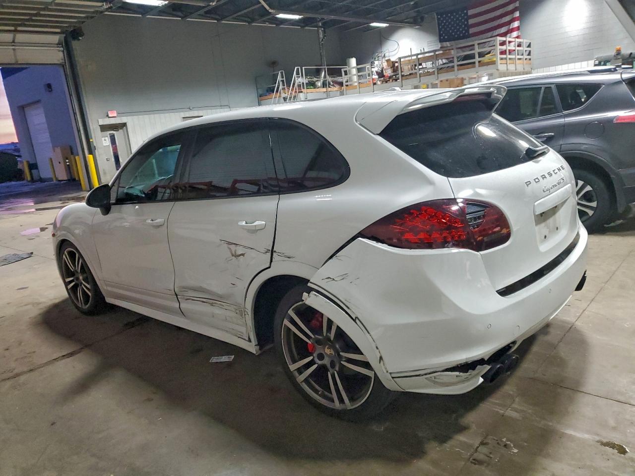 Porsche Cayenne Gts Image 12