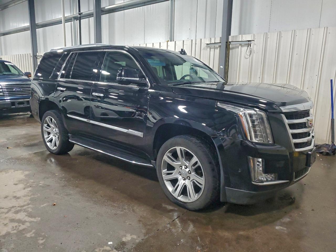 Cadillac Escalade Premium Luxury Image 7