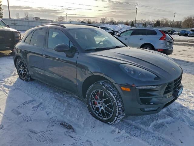 Porsche Macan Gts Image 11