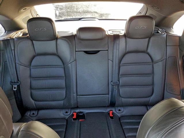 Porsche Macan Gts Image 12