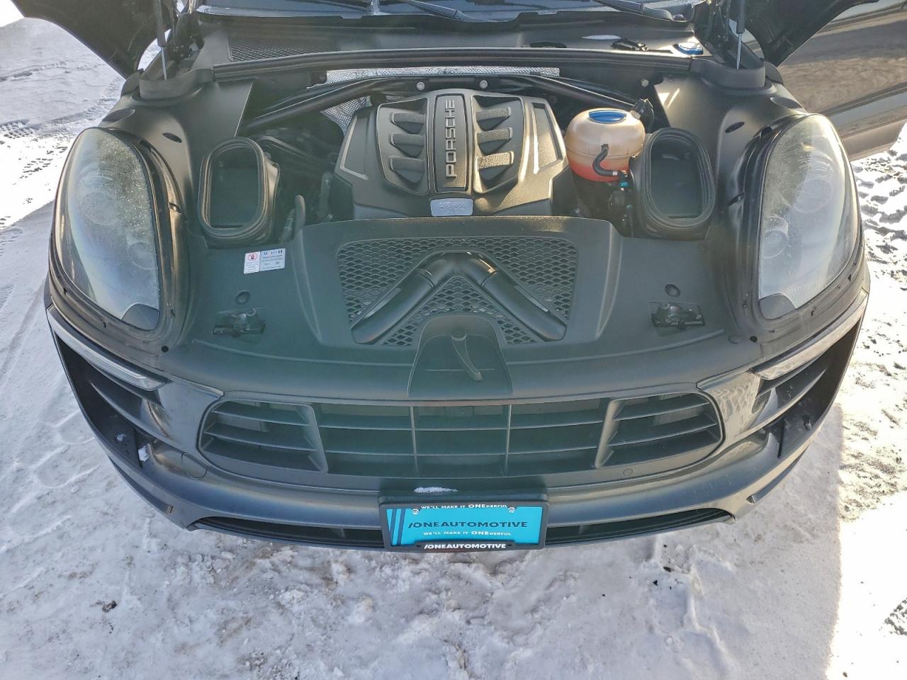 Porsche Macan Gts Image 10