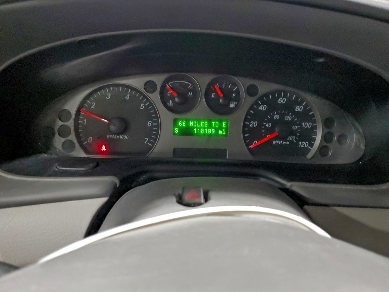 Ford Taurus Sel Image 8