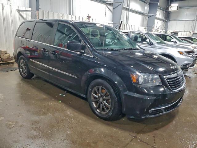 Chrysler Minivan S Image 10