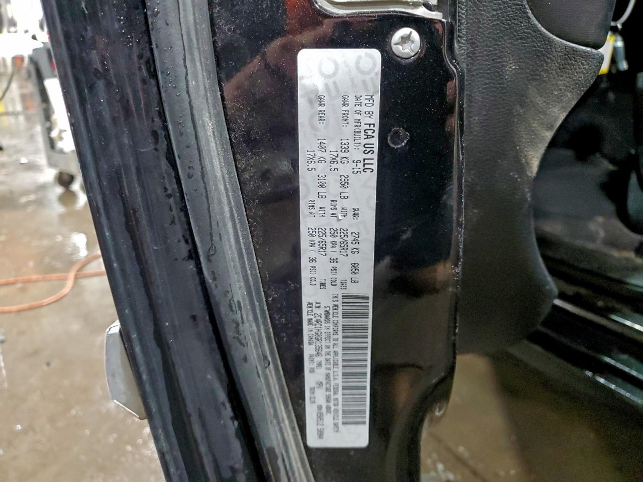 Chrysler Minivan S Image 8