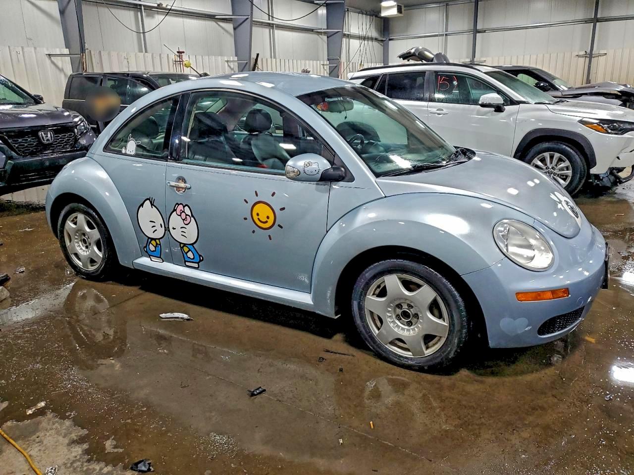 Volkswagen Beetle S Image 10