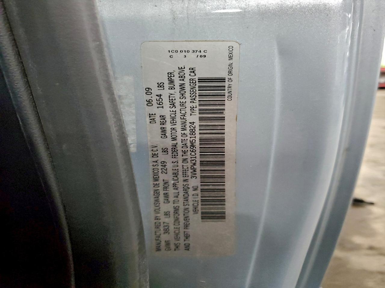 Volkswagen Beetle S Image 8