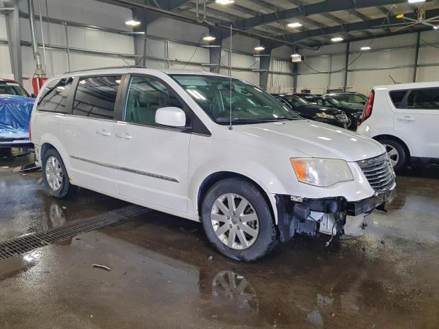 Chrysler Minivan Touring Image 10