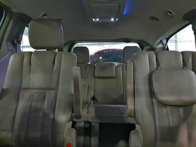 Chrysler Minivan Touring Image 7