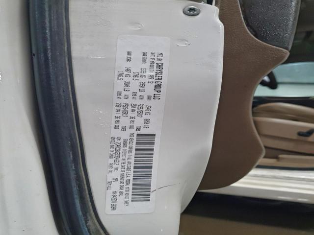 Chrysler Minivan Touring Image 11