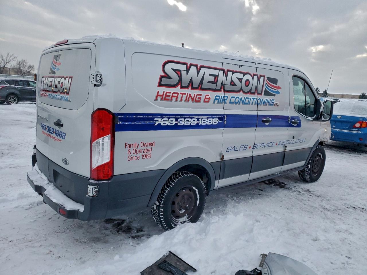 Ford Transit T-150 Image 6