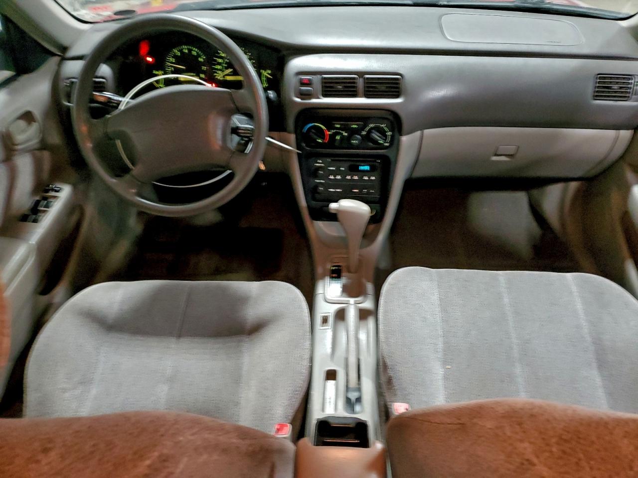 Chevrolet Prizm Base Image 3