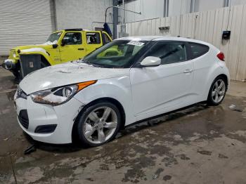  Salvage Hyundai VELOSTER