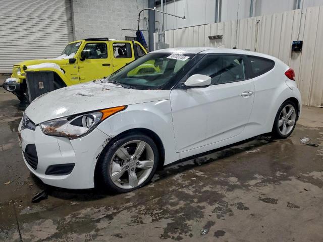  Salvage Hyundai VELOSTER