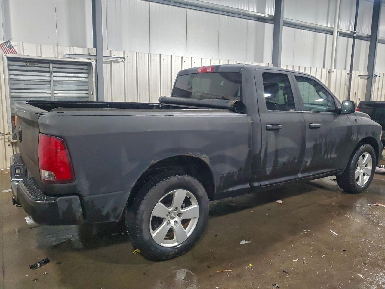 Dodge Ram 1500 St Image 8